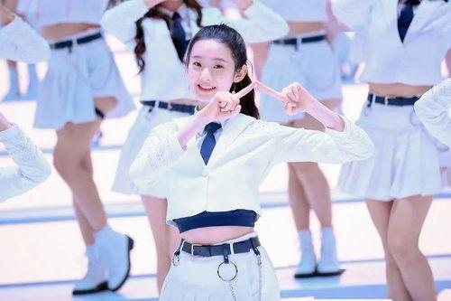 张艺凡爆料视频最新一期,娱乐圈背后惊人真相 第1张 张艺凡爆料视频最新一期,娱乐圈背后惊人真相 第1张